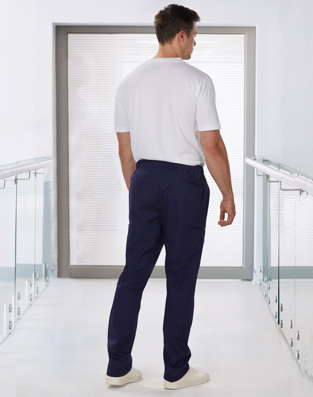M9710 MENS SEMI-ELASTIC WAIST TIE SOLID COLOUR SCRUB PANTS - Image 3